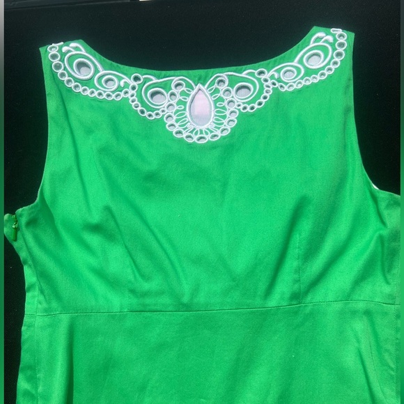 Lilly Pulitzer Delia green embroidered eyelet shift dress size 2 - Picture 6 of 9